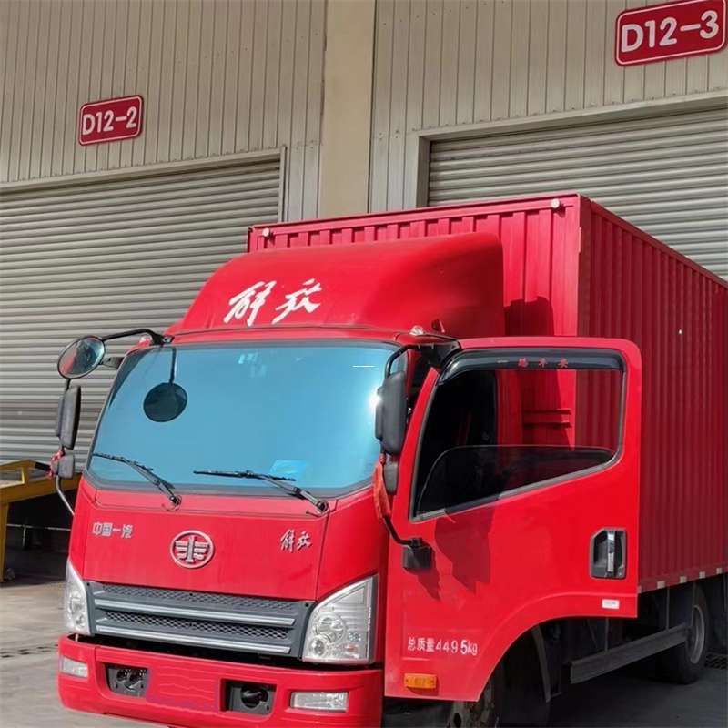 小金县阿拉尔市物流专线：大件快运与进仓出口的高效之旅